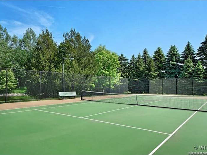 Tennis court