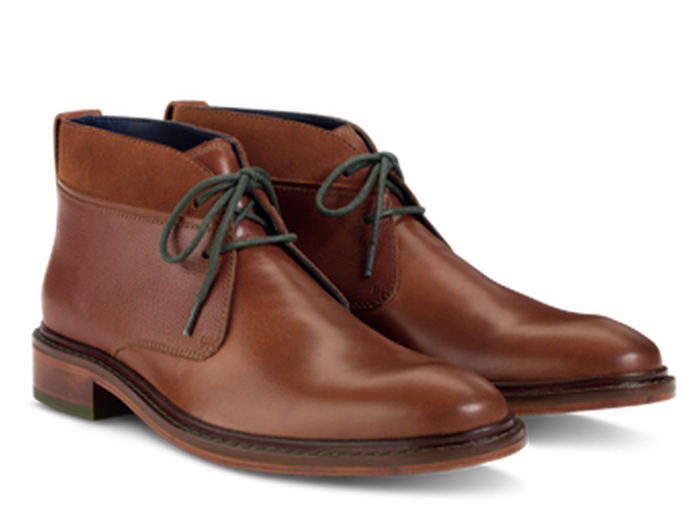 Chukka boots