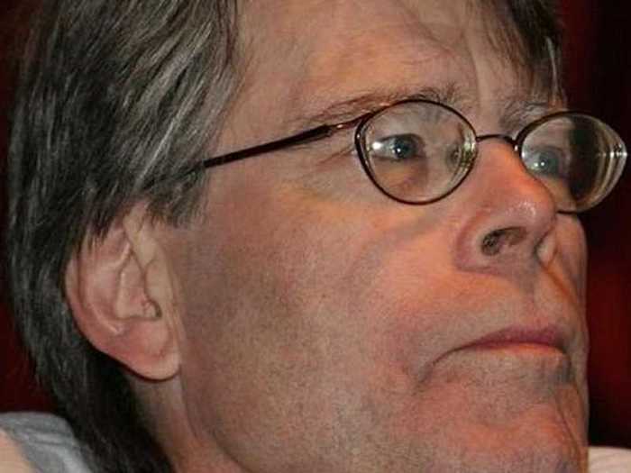 Author Stephen King always eats cheesecake before writing.