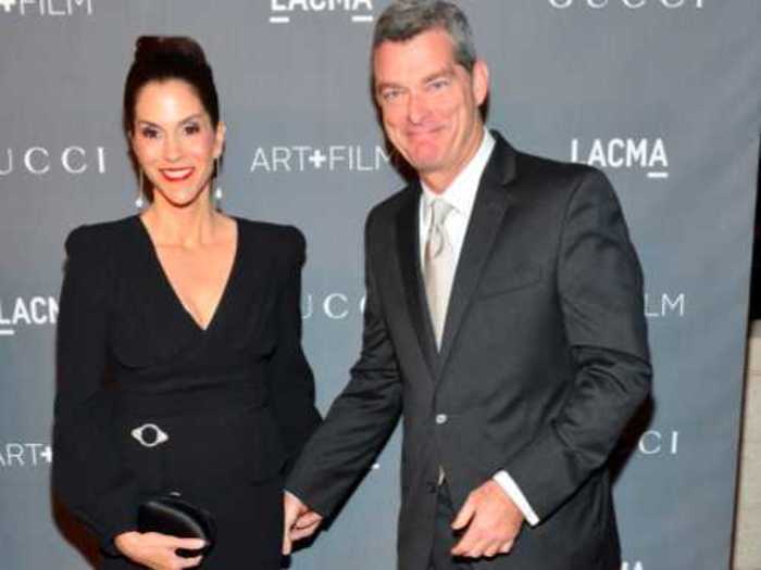 80s actress Jami Gertz has been married to billionaire Antony Ressler since 1989.