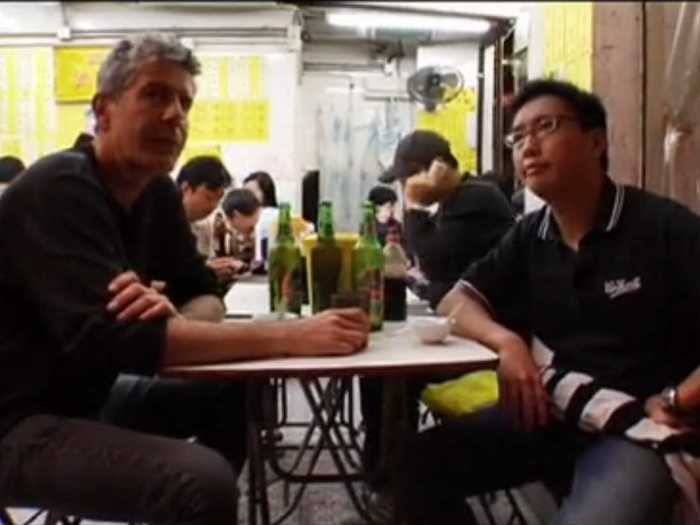 Bourdain began his visit to Hong Kong at the Four Seasons Clay Pot Restaurant on Temple Street in Kowloon, where he met up with Josh Tse, a Hong Kong based food blogger.