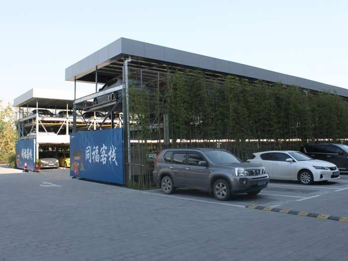 After a 25 minute drive, I arrived on campus. Check out the cool parking structures out front.