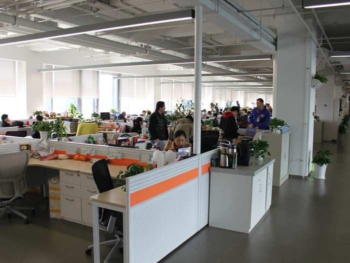 Finally, we saw some Alibaba employees at work. The place was quiet.