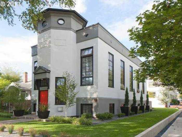 This single-family home in Oregon used to be a church.