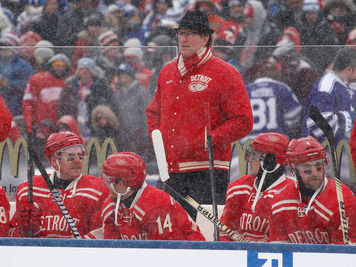 Red Wings head coach Mike Babcock wore an amazing fedora.