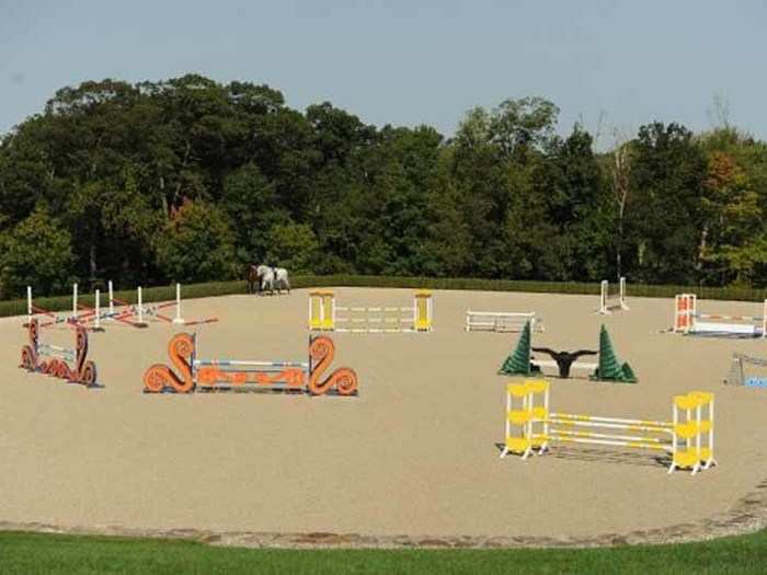 The grounds include a 3.5 acre jumping derby field.