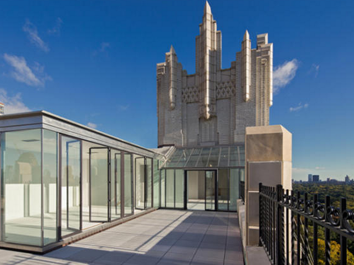 The home features a glassed-in pavilion facing the east.