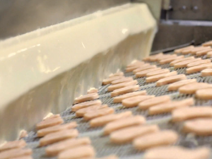 After being dipped in the light batter, they are covered in a second, thicker batter called tempura.