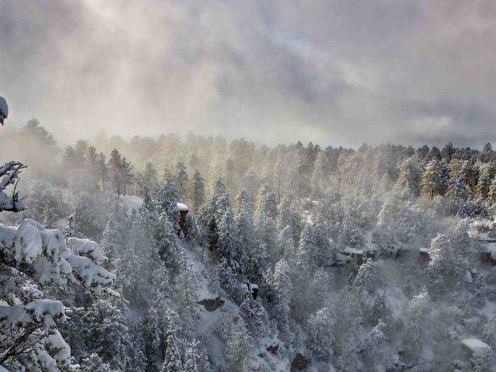 HONORABLE MENTION: Grandview Point in the Grand Canyon, Arizona, USA