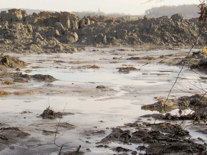 The people living below those slurry ponds live in constant fear of a dam bursting, like one did in 2008 at the Kingston Fossil Plant in neighboring Tennessee.