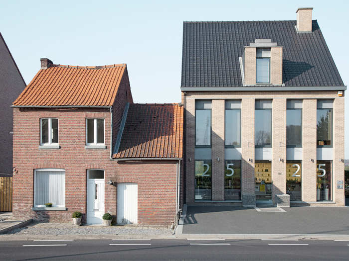 This is a typical Belgian "double house."