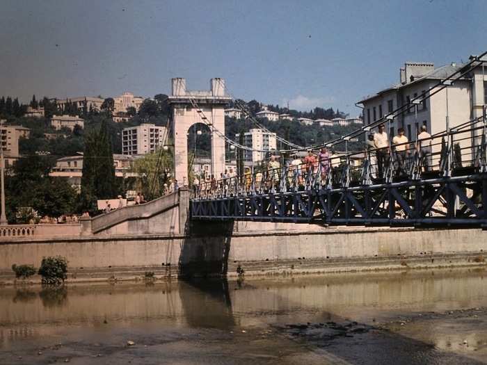 The bridge leading into town was busy with tourists.