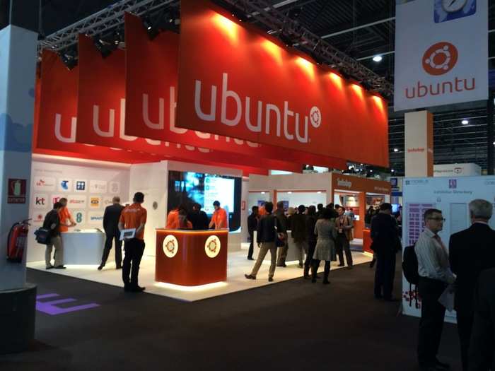 Giant booth for Ubuntu.