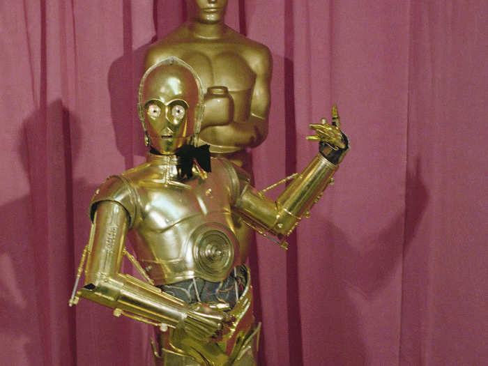 In terms of Who Wore It Best, C-3PO blew away the Oscar statue. In 