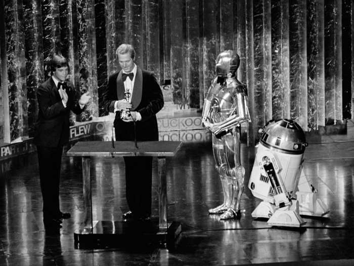 "Star Wars" actor Mark Hamill was totally out-applauded by C-3PO and R2-D2, who stormed the stage to help present the awards for special achievement in sound effects editing in 