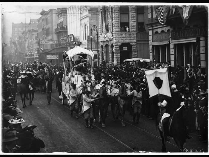 Now see what Mardi Gras used to look like