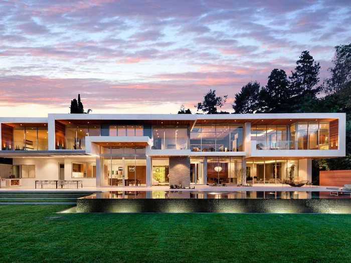 This private estate sits just above Sunset Strip.