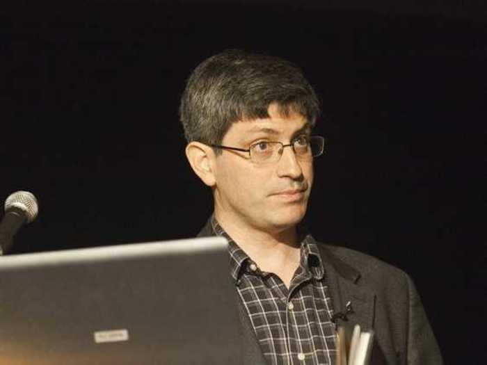 Carl Zimmer wrote 12 books before becoming a social media sorcerer..