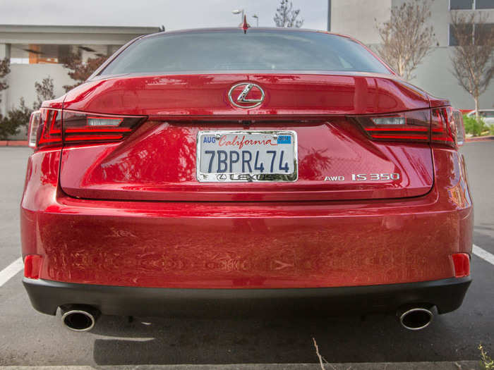 Speaking of putting your foot down, the exhaust is tuned to give a satisfying roar when the driver hits the appropriate RPMs. Even a few seconds at 4,500 RPM would put a huge smile on my face.