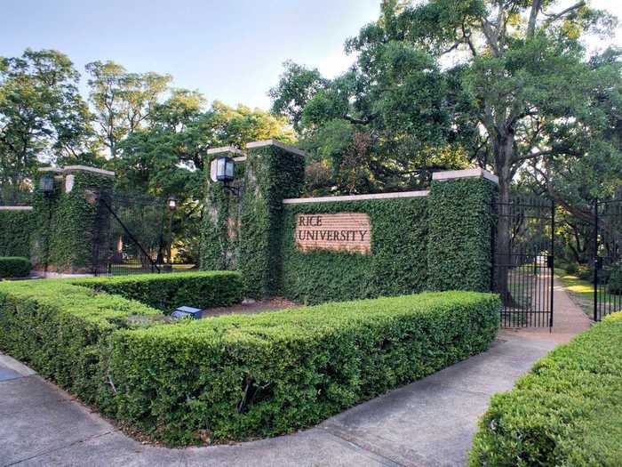 Skip your lunch meeting and stroll through the tree-lined quads of Rice University, which is often called one of the most beautiful colleges in the U.S. The campus contains a three-mile loop that