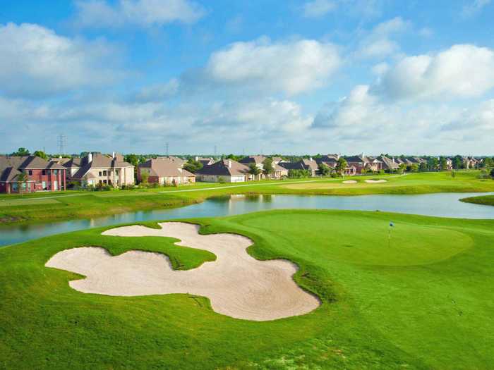 Hit the links at one of the dozens of golf clubs in and around Houston alone or with co-workers. Public options include the clubby Houston National Golf Club and Greg Norman-designed Meadowbrook Farms Golf Club.