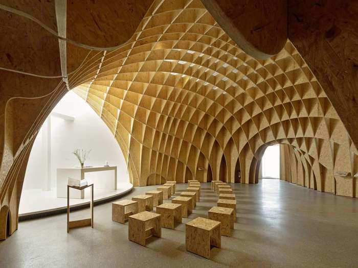 BEST RELIGIOUS (Popular): Autobahn Church, Germany, schneider+schumacher