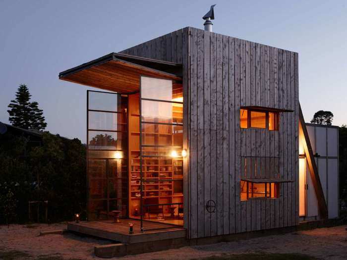 BEST SINGLE FAMILY HOME < 1000 sq ft (Jury): Hut on Sleds, New Zealand, Crosson Clarke Carnachan Architects