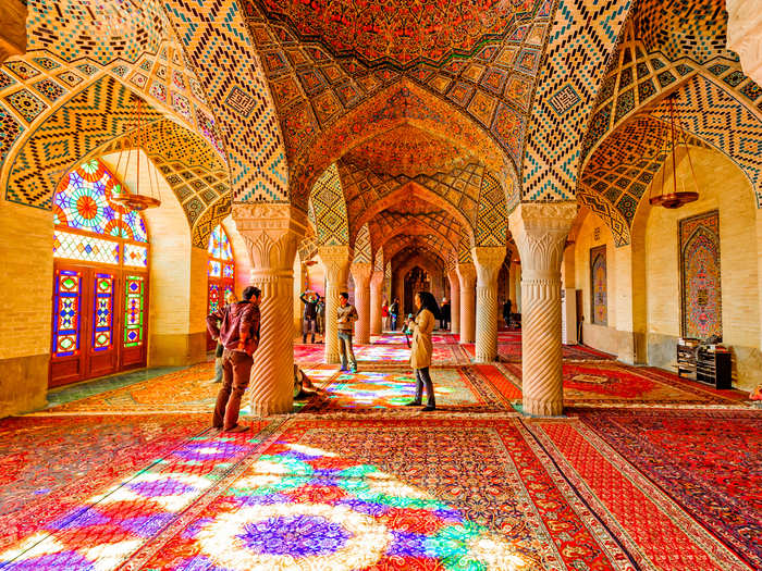 There are also gorgeous mosques here, like the Nasir al-Mulk Mosque.