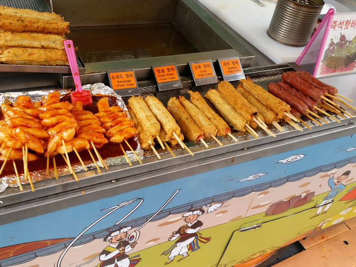 This one had fish cakes and hot dogs on a stick.