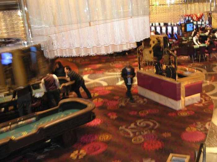 The casino is 100,000 square feet and it features ten different table games and of course plenty of slot machines.