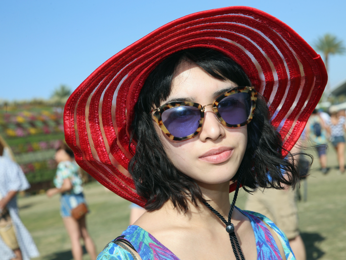 Hats that covered fair skin.