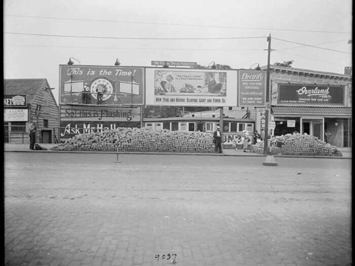 Flushing Bridge with pavement blocks on the sidewalk, July 22, 1924.