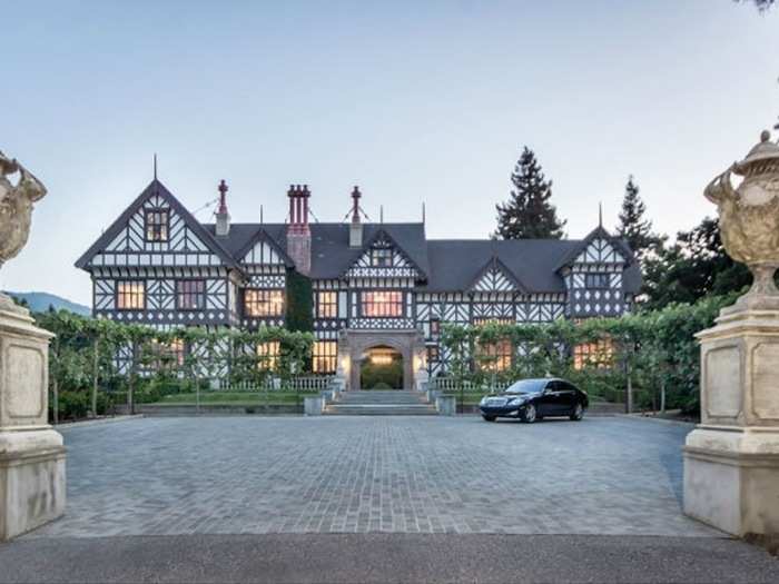 Now see another extravagant Silicon Valley home.