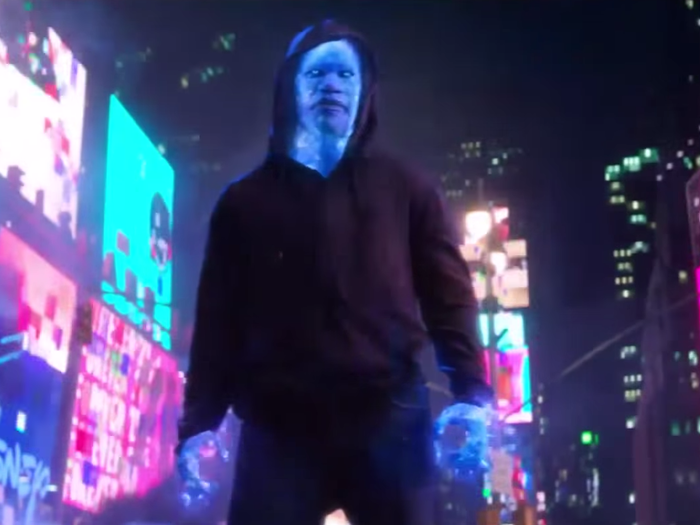 One of the major battles between Spider-Man and Electro (Jamie Foxx) takes place in Times Square.