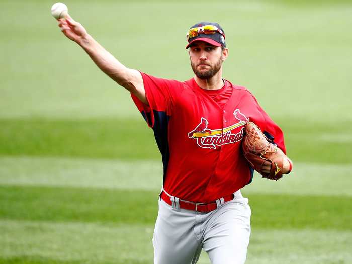 #7  St. Louis Cardinals (18-17)