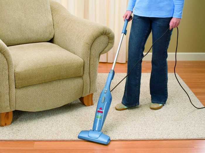 A tidy apartment is easy with a cheap and lightweight vacuum cleaner.