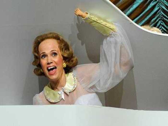 19. During the 2008-2009 season of SNL, Kristen Wiig appeared in more sketches than any other member of the cast.