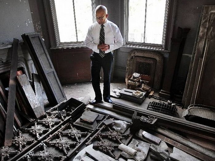 Meet Jose Velázquez, who always wanted to open up a bed and breakfast with his wife Jennifer. Here he is scouring through original moldings from the house.