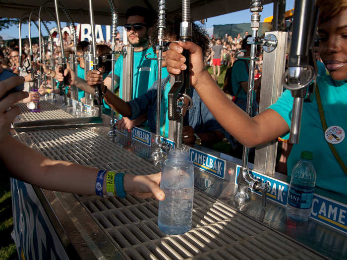 For those who needed a drink, Camelbak provided free water refilling stations. It was necessary over the hot weekend.