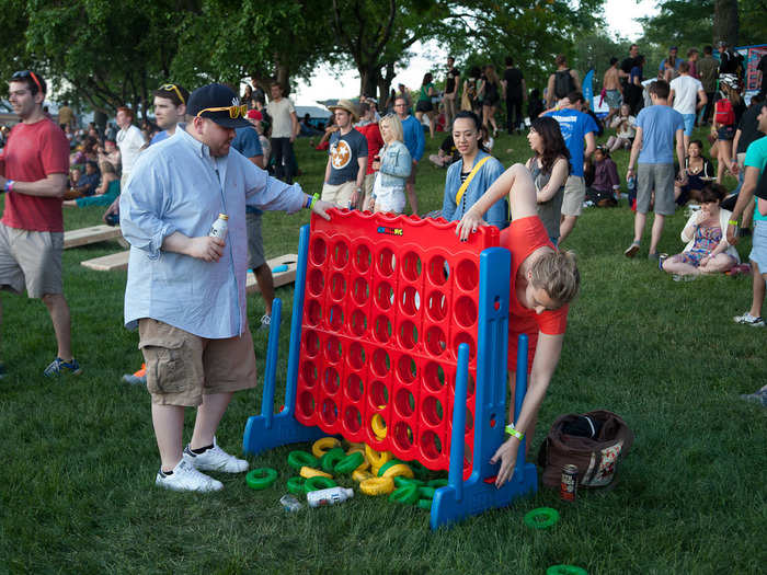 There were plenty of lawn games to have fun with in between performances.