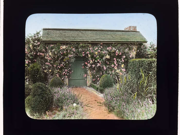 These photos of the home, which belonged to Frank Bestow Wiborg, were taken around 1915.