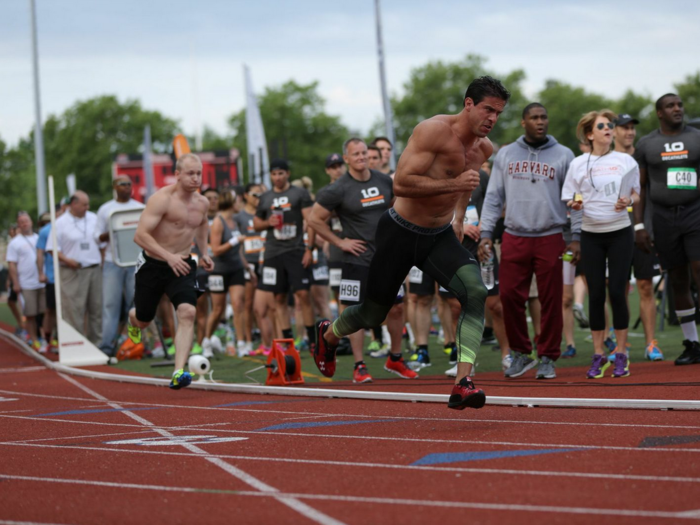 Rubin takes off for the 400 meter run.