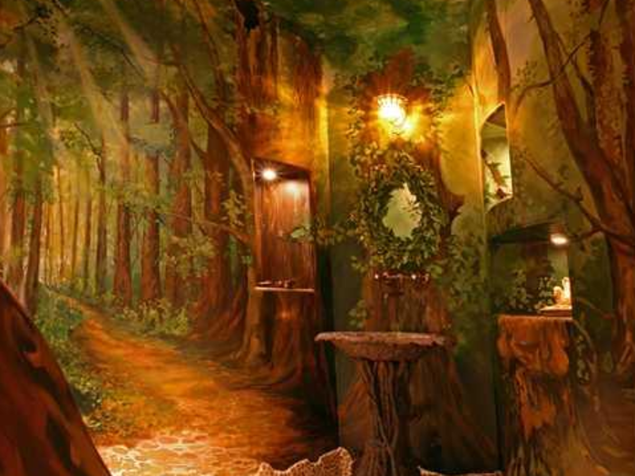 A forest-themed bathroom will make you feel like you