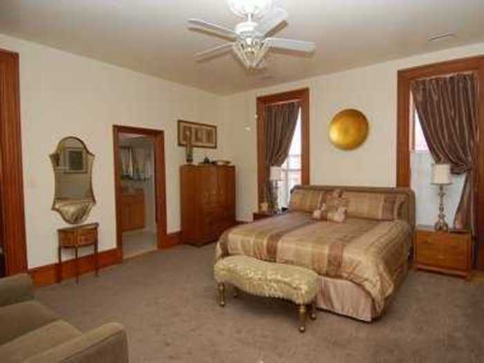 WASHINGTON DC: Mt. Vernon Square Bed and Breakfast ($145)