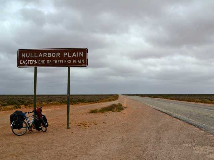 Here’s the start of a treeless section of Nullarbor Plain - 1000 km without any shops. Tough, but worth it. At the end some local travelers helped me out with beans, biscuits and potatoes.