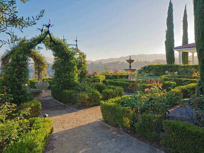 These beautiful gardens are perfect for a morning stroll.