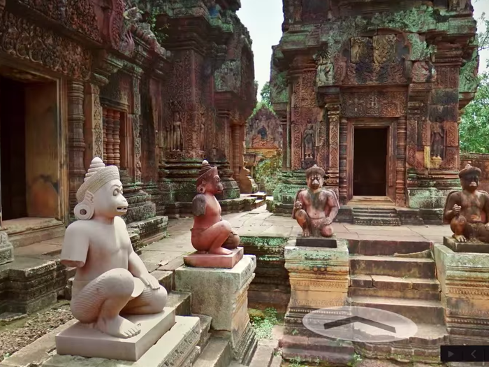 There are more than 100 temples, created over a span of five centuries.