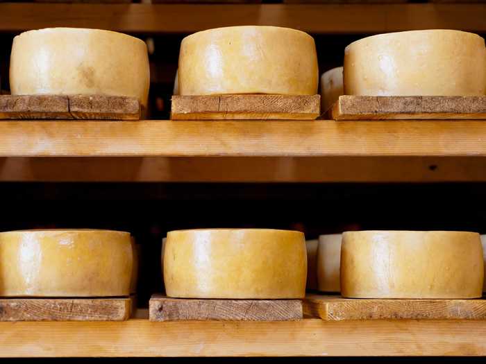 Sample Paški sir, the famous artisanal sheep milk cheese made on the Croatian island of Pag.