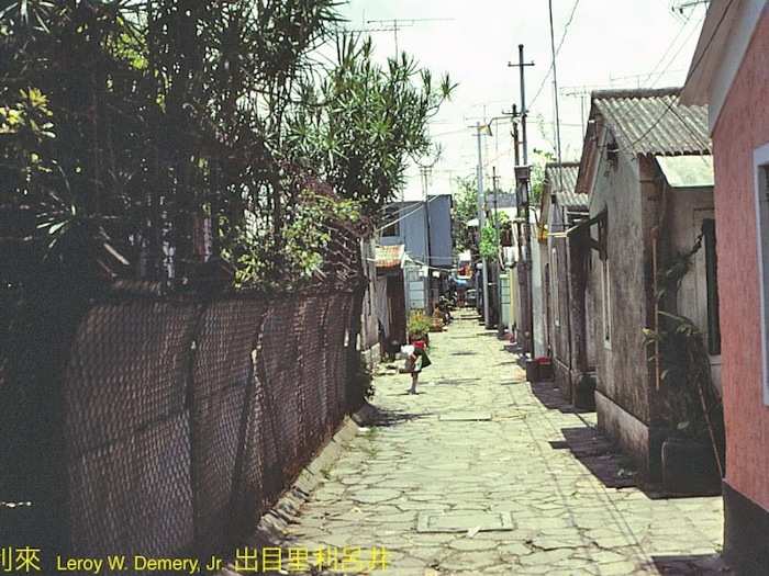 Residential lane, northern Macau