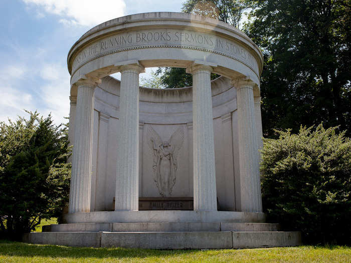 On the edge of the pond is the burial site of Emile Pfizer, the son of Charles Pfizer, who founded pharmaceutical company Pfizer. Charles Pfizer is buried in a separate plot at Green-Wood.